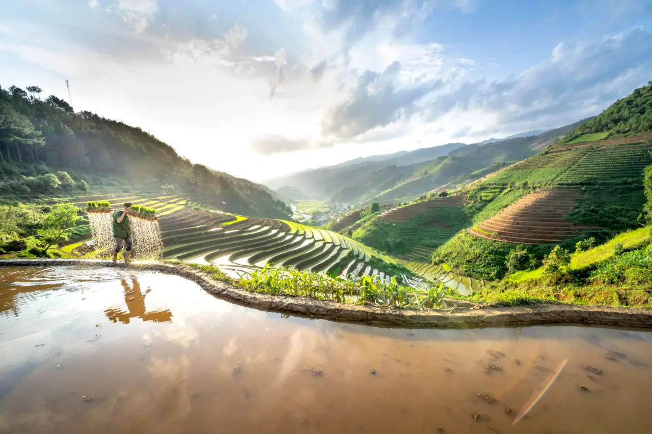 广州富润天下融资租赁设备型号对比与适用场景分析